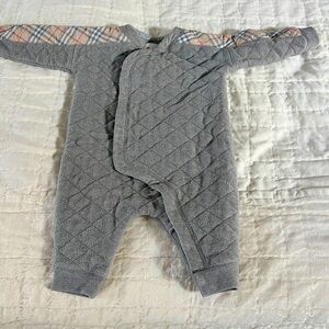 SOLD Burberry Baby Quilted onesie suit, 9-12 mos